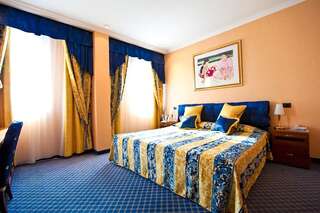 Отель Гостиница River Palace Атырау Двухместный номер Делюкс с 1 кроватью или 2 отдельными кроватями-4